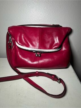 Patricia Nash Kisslock Crossbody purse/handbag Berry